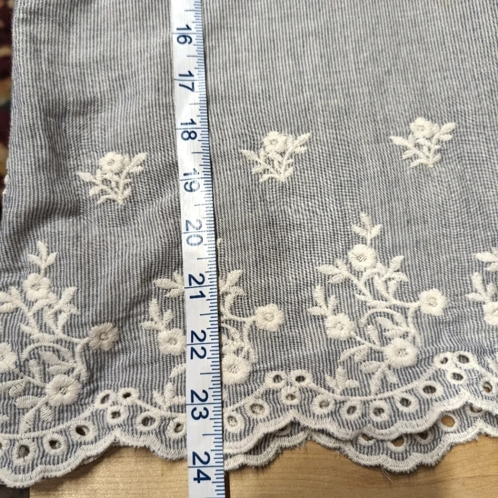 SKIES are Blue Cotton Seersucker Embroidered Top M Tulip Sleeve Eyelet Anthro